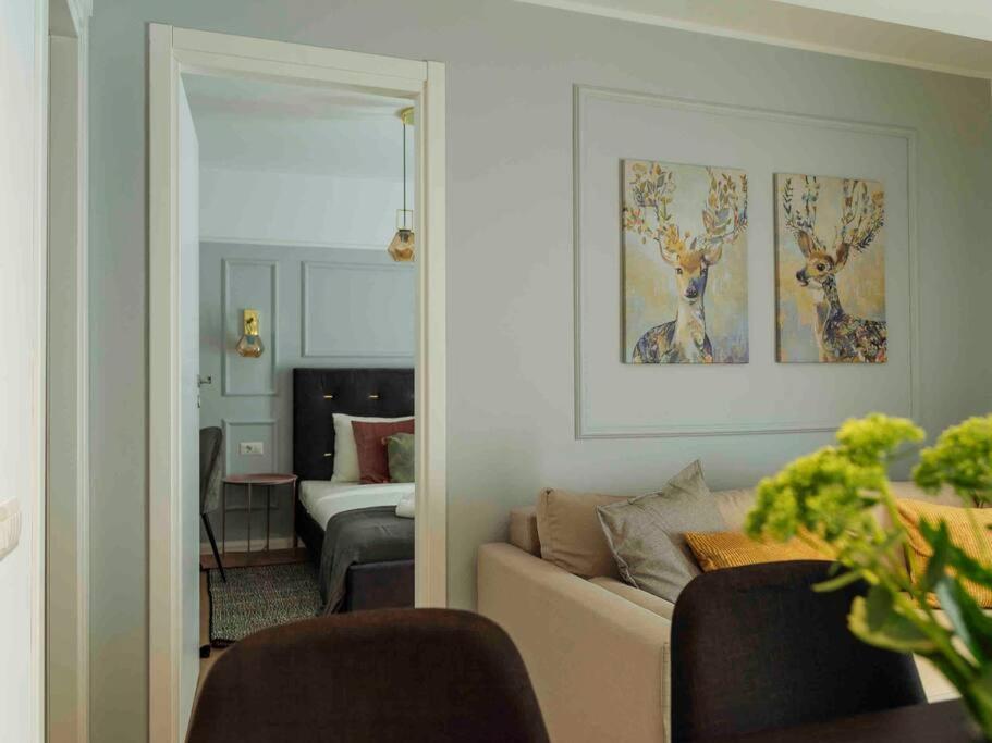 Bright 2Br Apartment - Top Location - City Balcony Букурещ Екстериор снимка